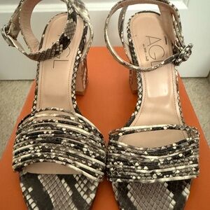 AGL Snakeskin Patterned Sandals - Black and Cream